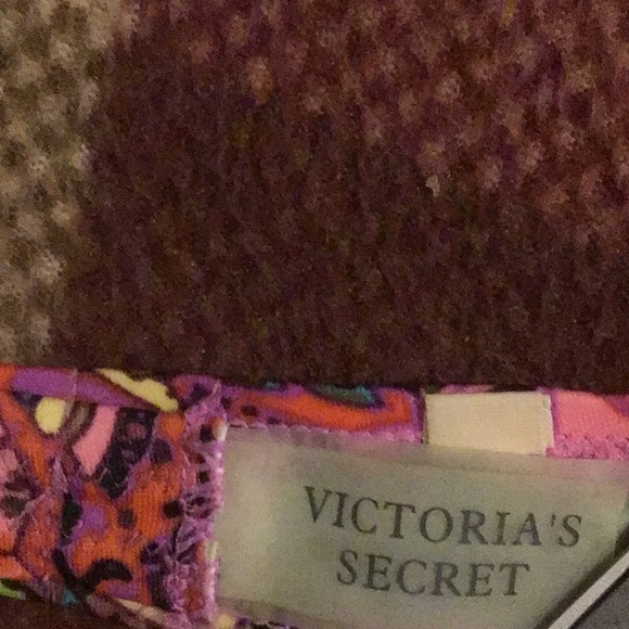 New Victoria Secret bikini❤️💕 - Picture 3 of 7